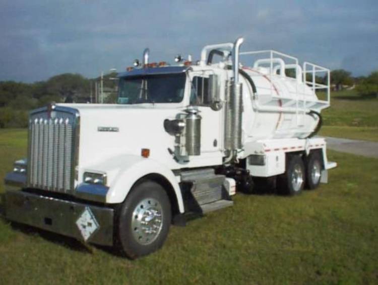 BiGTruckPartsUSA.com custom built-to-order vacuum truck and pump packages